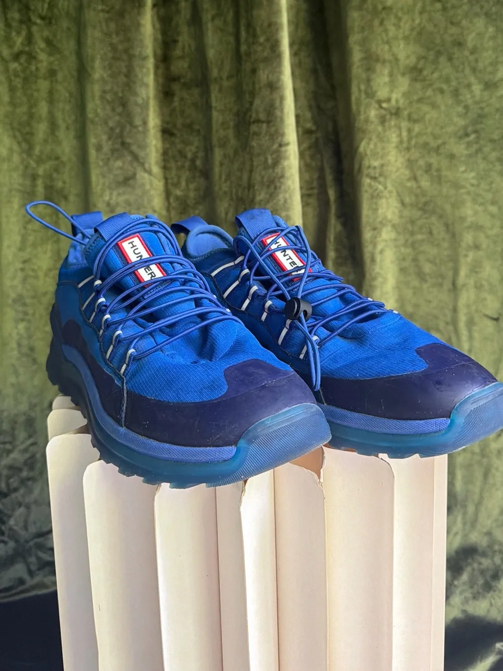 Hunter women’s Blue Athletic Rain Trail Sneakers